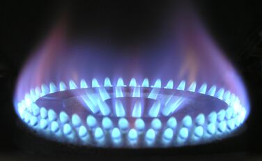 Blaue Flamme eines Gasherds